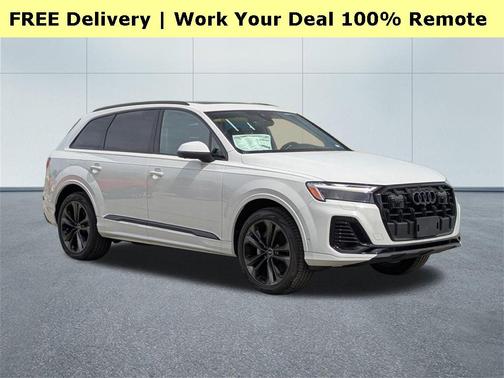 2025 Audi Q7 55 Premium Plus