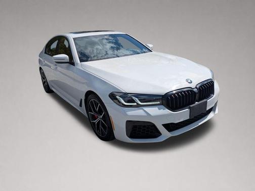 Alpine White 2023 BMW 530 i xDrive