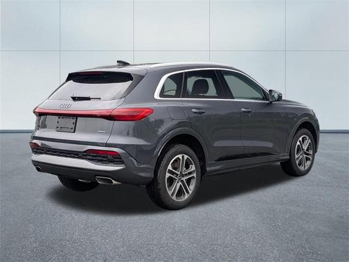 2025 Audi Q5 2.0T quattro Premium