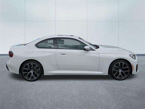 2024 BMW 230 i xDrive