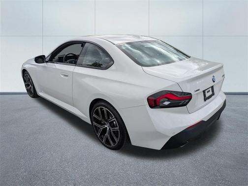 2024 BMW 230 i xDrive