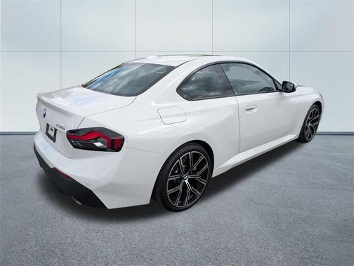 2024 BMW 230 i xDrive