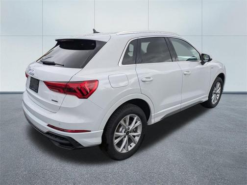 2025 Audi Q3 45 S line Premium
