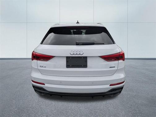 2025 Audi Q3 45 S line Premium