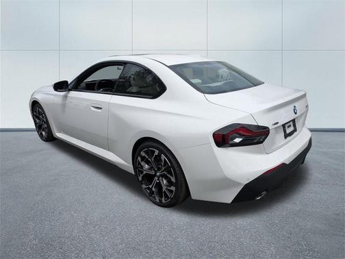 2025 BMW 230 i xDrive