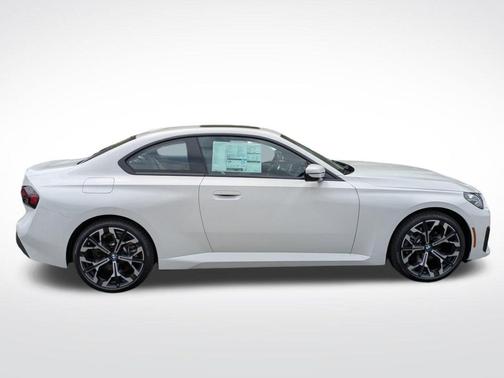 2025 BMW 230 i xDrive