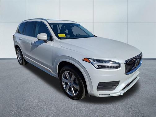 2023 Volvo XC90 B5 Core