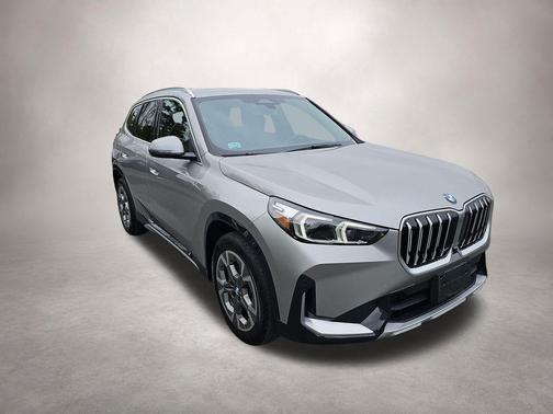 Space Silver 2026 BMW X1 xDrive28i