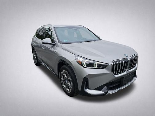 Space Silver 2026 BMW X1 xDrive28i