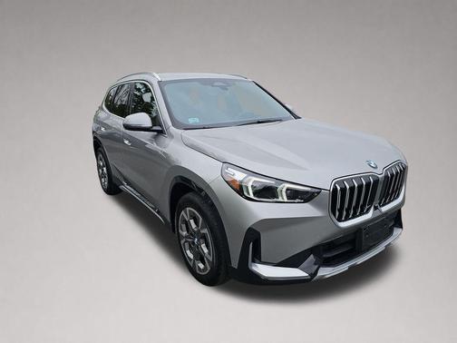 Space Silver 2026 BMW X1 xDrive28i