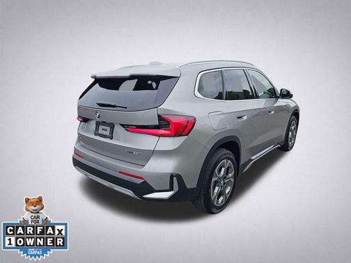 Space Silver 2026 BMW X1 xDrive28i