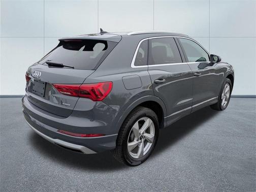 2022 Audi Q3 40 Premium