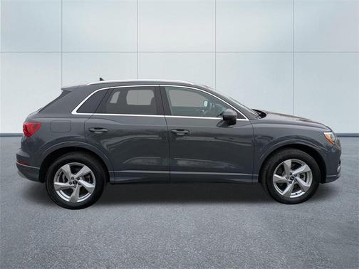 2022 Audi Q3 40 Premium