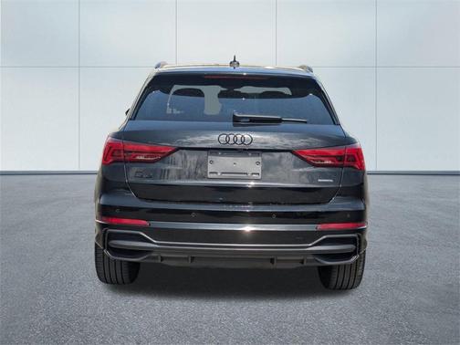 2022 Audi Q3 45 S line Premium
