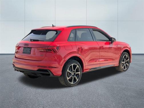 2025 Audi Q3 45 S line Premium