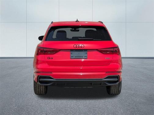 2025 Audi Q3 45 S line Premium