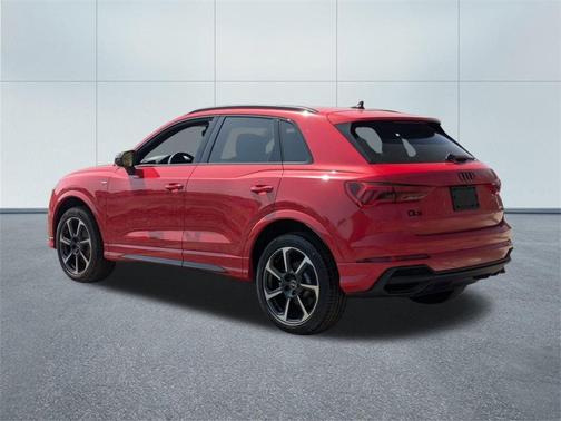 2025 Audi Q3 45 S line Premium