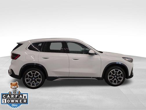 Alpine White 2025 BMW X1 xDrive28i