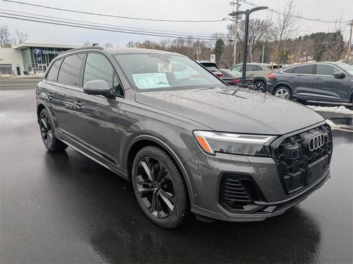 2026 Audi Q7 55 Premium Plus