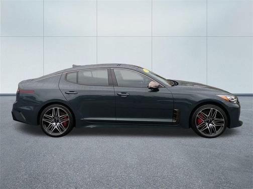 2023 Kia Stinger GT2