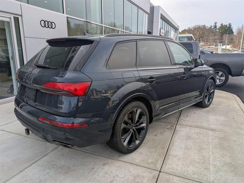 2026 Audi Q7 55 Premium Plus