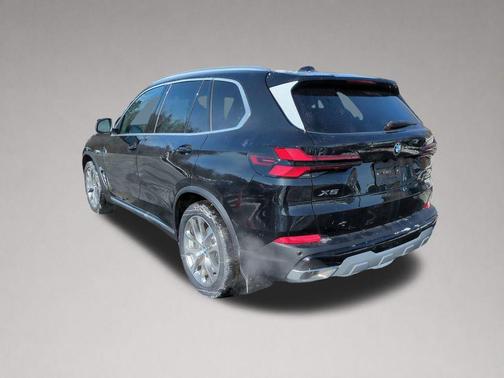 Black Sapphire Metallic 2026 BMW X5 xDrive40i