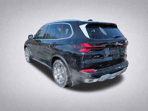 Black Sapphire Metallic 2026 BMW X5 xDrive40i