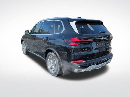 Black Sapphire Metallic 2026 BMW X5 xDrive40i