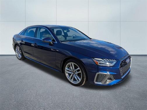 2022 Audi A4 45 S line Premium Plus