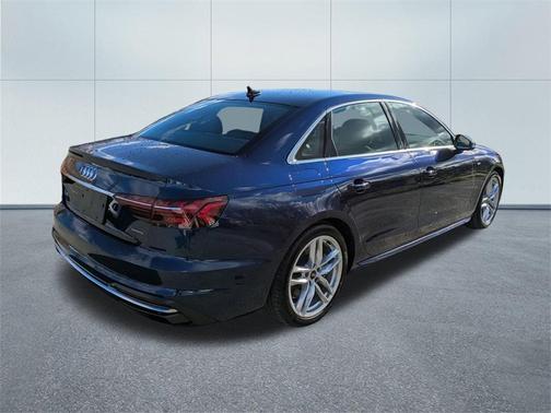 2022 Audi A4 45 S line Premium Plus