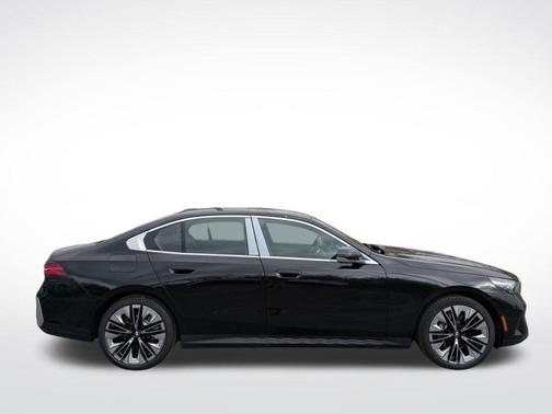 Black Sapphire Metallic 2026 BMW 530 i xDrive