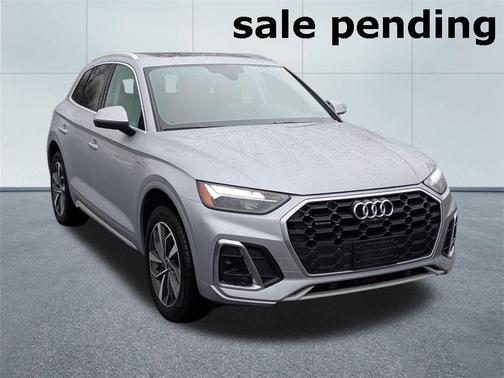 2022 Audi Q5 45 S line Premium Plus