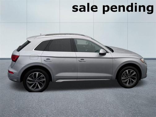 2022 Audi Q5 45 S line Premium Plus