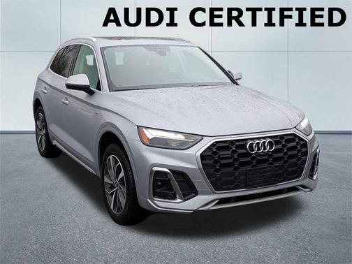 2022 Audi Q5 45 S line Premium Plus