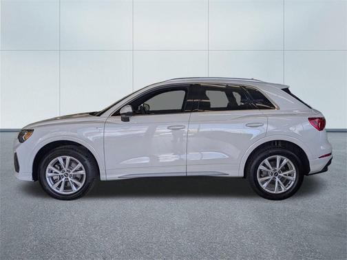 2024 Audi Q3 45 S line Premium