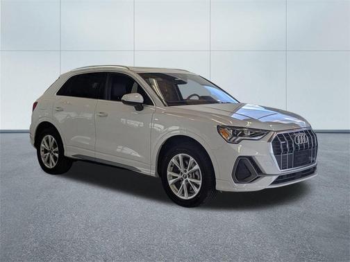 2024 Audi Q3 45 S line Premium