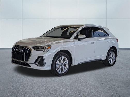 2024 Audi Q3 45 S line Premium