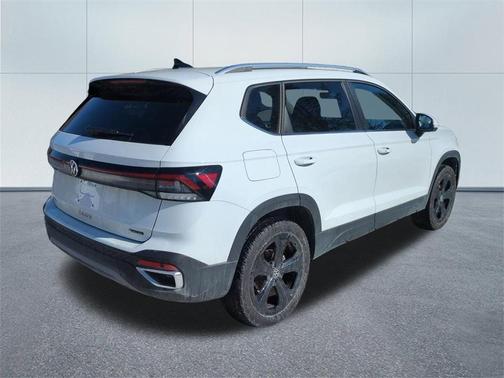 2025 Volkswagen Taos 1.5T SEL