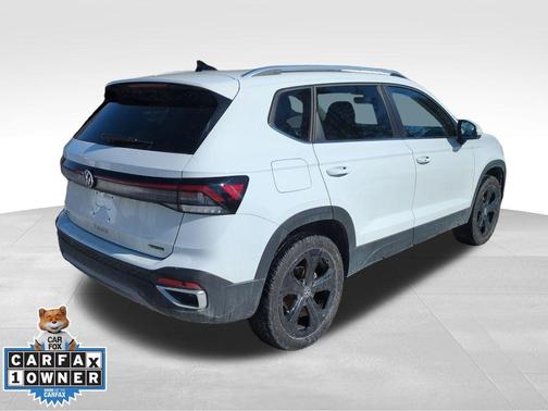 2025 Volkswagen Taos 1.5T SEL