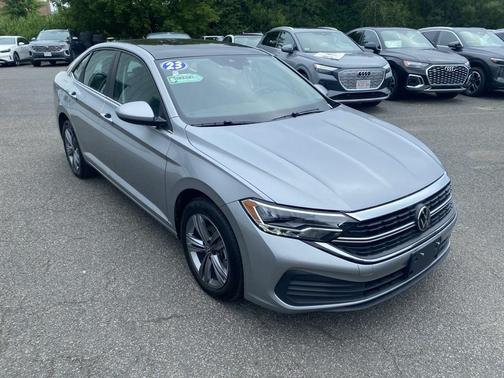 2023 Volkswagen Jetta 1.5T SE