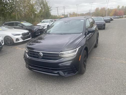 2024 Volkswagen Tiguan 2.0T SE R-Line Black