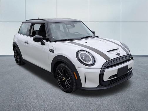2024 MINI SE Hardtop Cooper