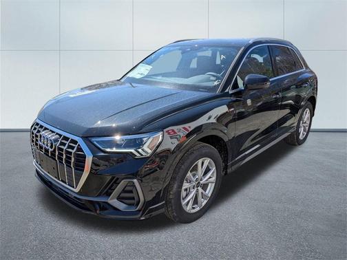 2025 Audi Q3 45 S line Premium