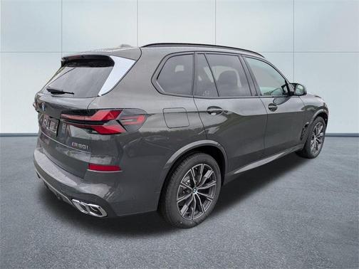 2026 BMW X5 M60i