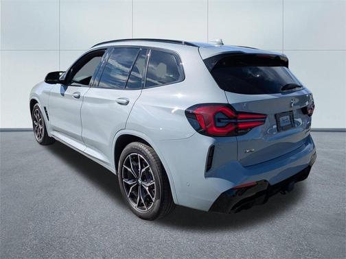 2023 BMW X3 M40i