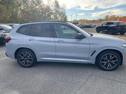 2023 BMW X3 M40i