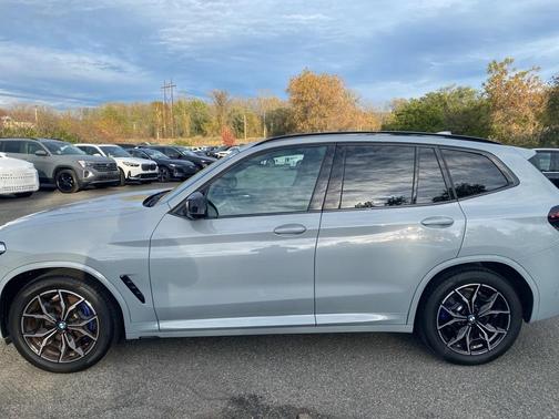 2023 BMW X3 M40i