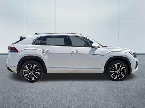 2025 Volkswagen Atlas Cross Sport 2.0T SEL Premium R-Line