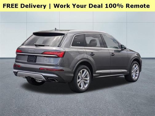 2025 Audi Q7 55 Premium