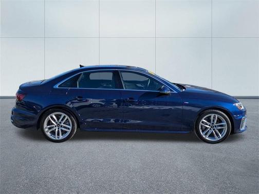 2023 Audi A4 45 S line Premium Plus